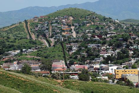 Bebidas Refrescantes de Nogales - México